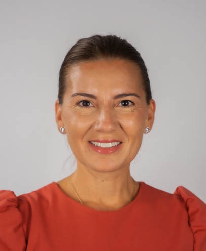 Isabel – Atención al Cliente